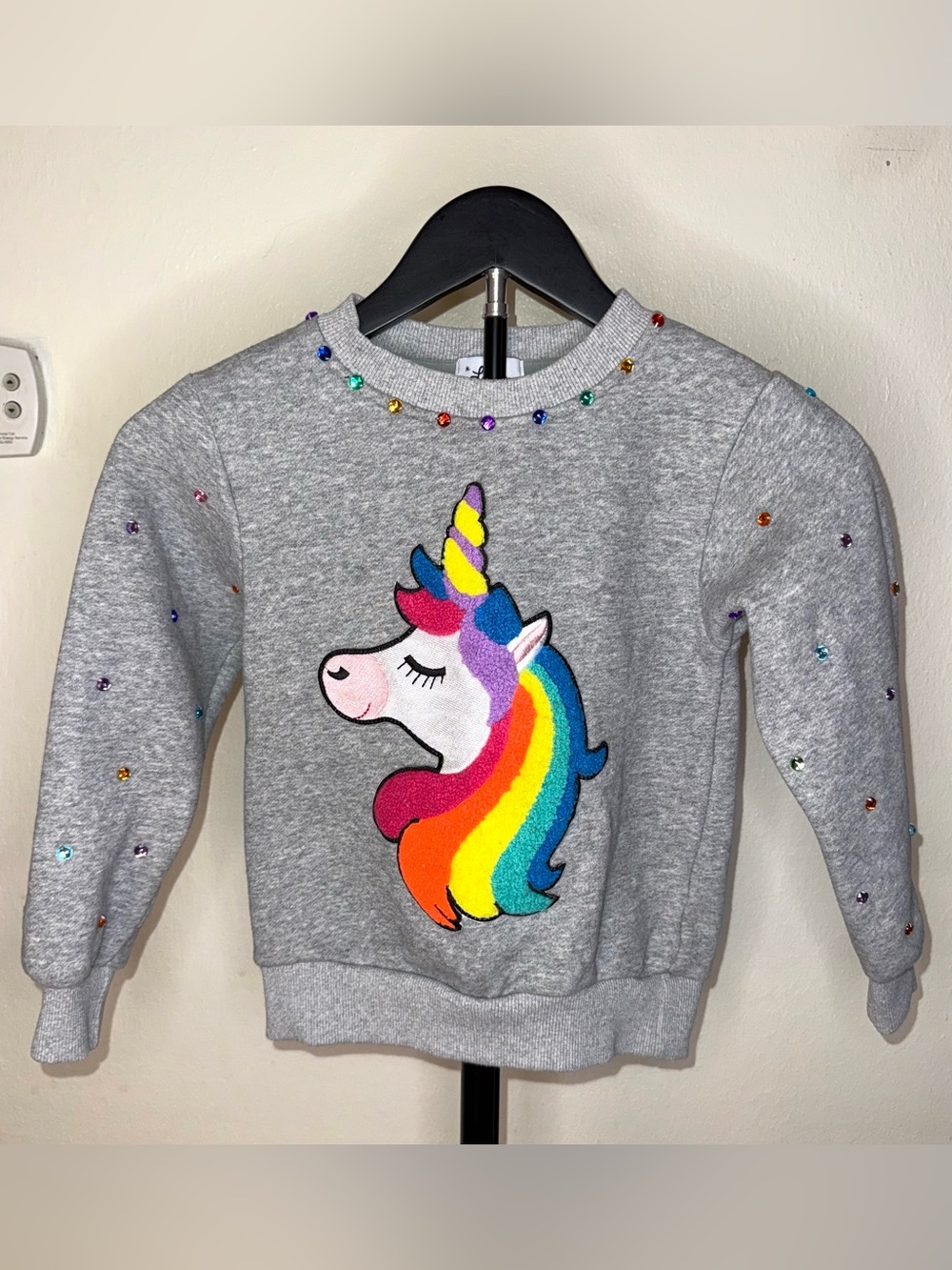 Lola + The Boys Happy Unicorn Rainbow Gem Set pullover, size 6